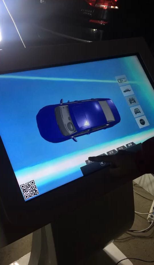 放透视滑轨旁边的展示软件 — 合肥 数字展厅项目