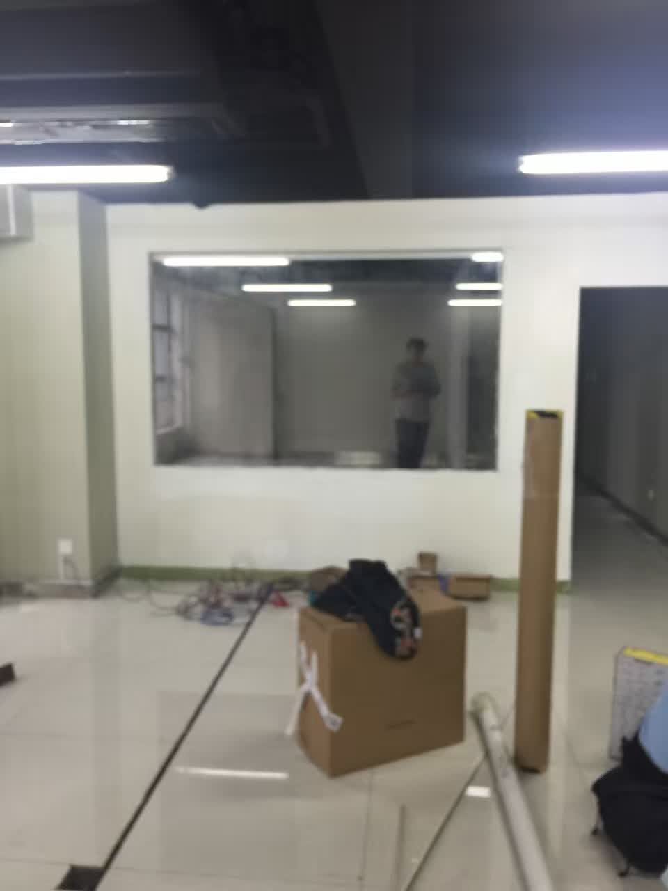 2.2X1.3 一百寸背投触摸屏 会议室 演示厅 — 2.2X1.3 数字展厅项目