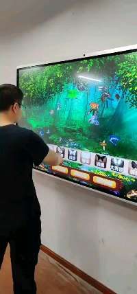 上海市闵行区七宝明强第二小学上海明强二小科技展厅 昆虫展示系统 — 上海市闵行区七宝明强第二小学 数字展厅项目
