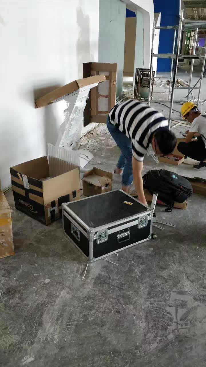 一带一路 兰州贸易洽谈会 布展中 — 现场照片 4